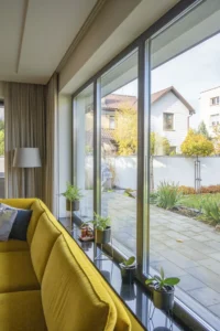 okna sonarol realizacja 03 salon drzwi przesuwne hst